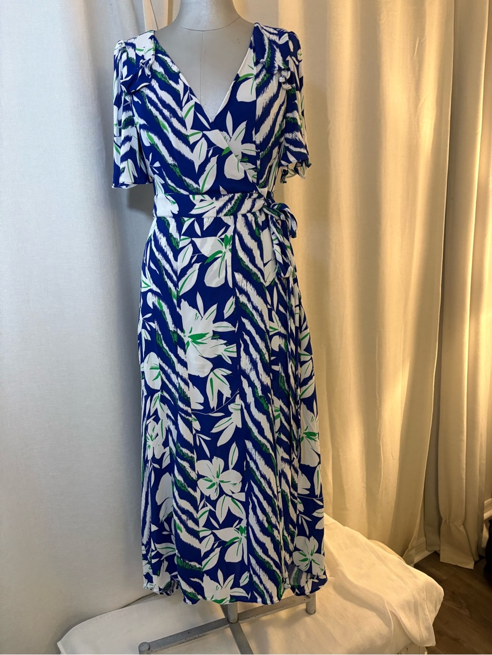 French Connection Cobalt Blue Floral Tropical Wrap Maxi Dress cape sleeves XS - Picture 6 of 14